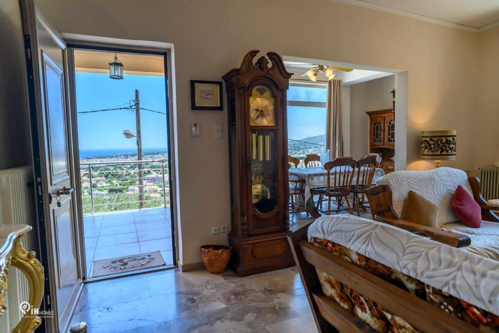 Villa 'Love Is In The Air' With View à Néa Mákri Extérieur photo